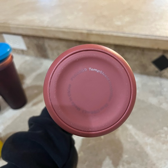 Skyline Hydro flask, 25 ounce wine bottle - Picture 4 of 4